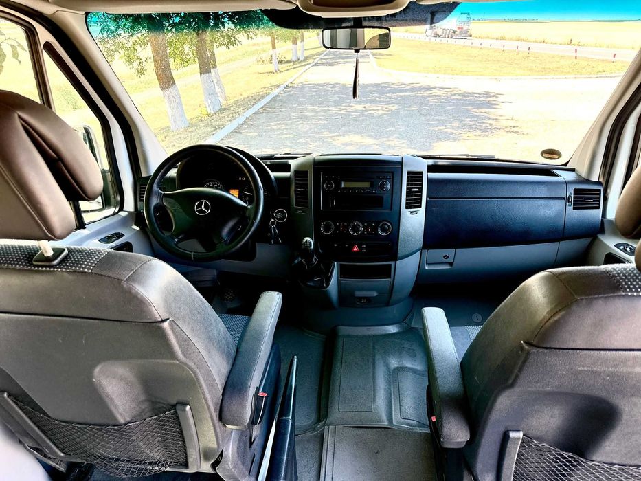 Mercedes Sprinter 8+1 locuri 2.2 Diesel 130 Cp 2010