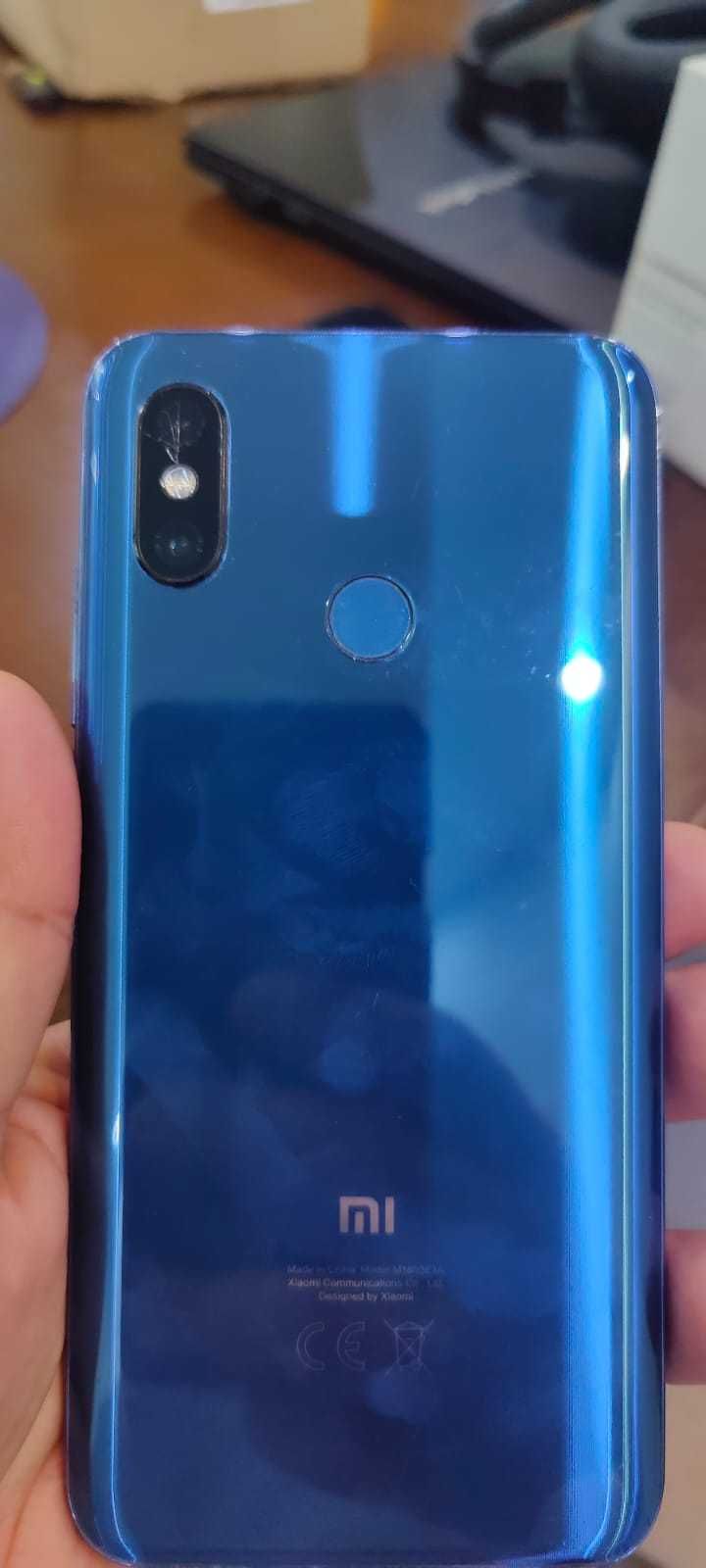 Xiaomi Mi 8 (ОЗУ 6/ Память 128)