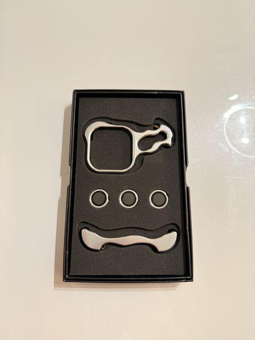 Husa iPhone 16 Pro Max stil Arc Pulse