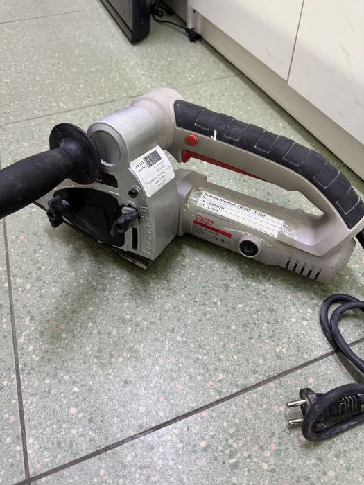 Штроборез Crown CT13525