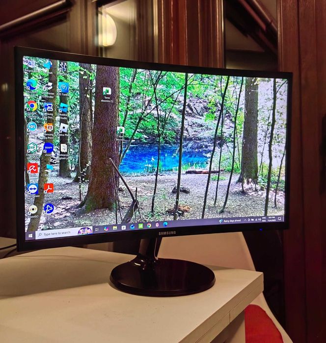 Monitor Samsung Curbat 24'' CF390