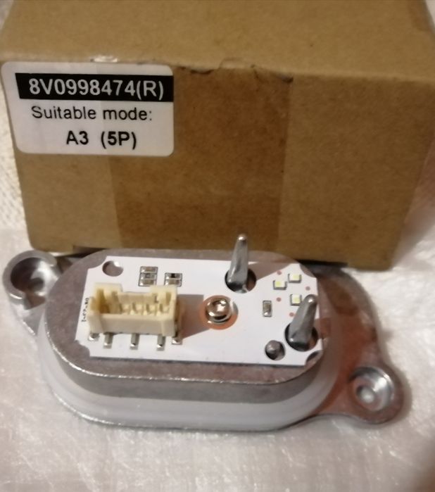 Модул десен дневни светлини 8V0998474 DRL A3 8V
100 лв
51,13 €