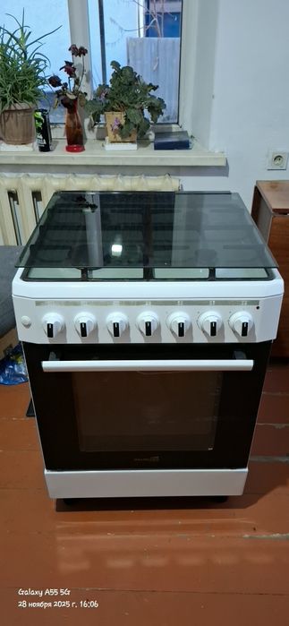 Продам газовую плиту