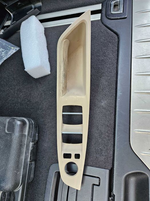 Grile capota BMW F10 Nari, manere usi fata Seria 5 capace tweetere usi