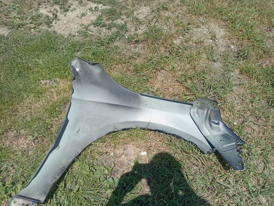 Vând aripă stânga fata volvo v40, 2016,2022