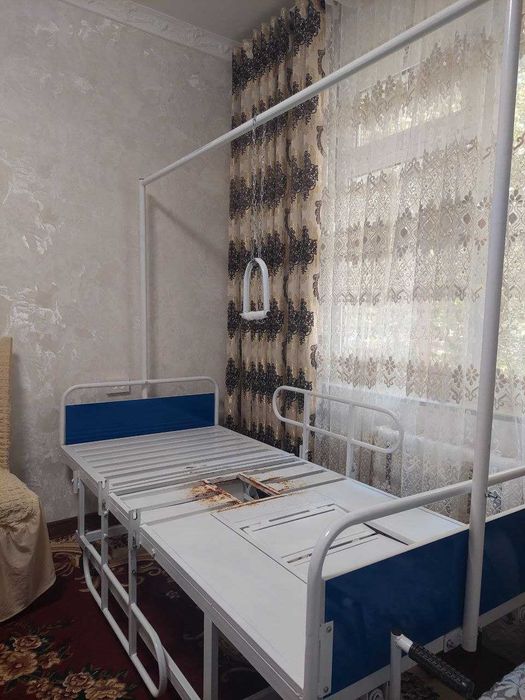 Больничная койка