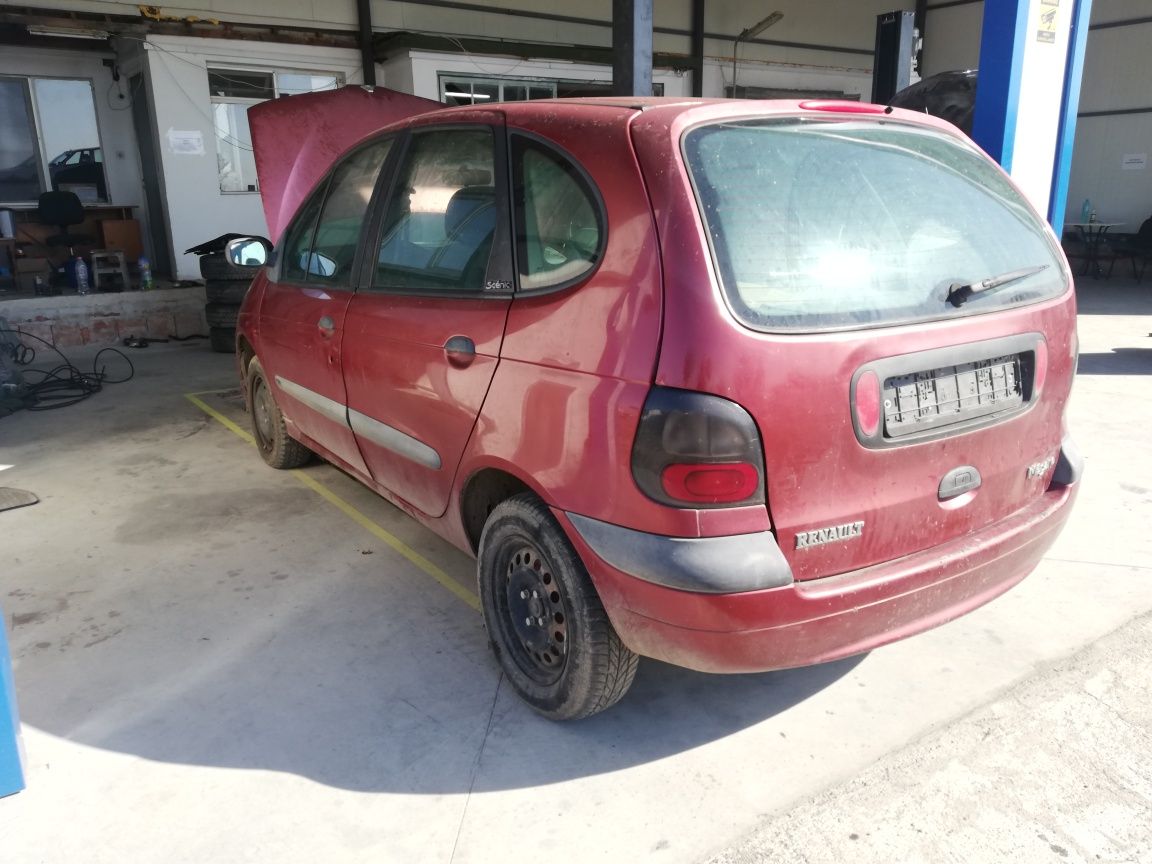 Renault Scenic 1.6 90к.с