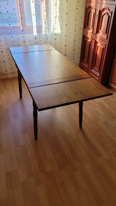 Masă lemn masiv - extensibilă