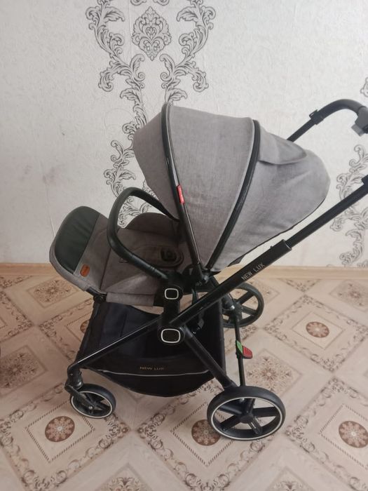 Продам каляску 3в1зимная лётная идёт сумка дождевик есть за 60 тысяч