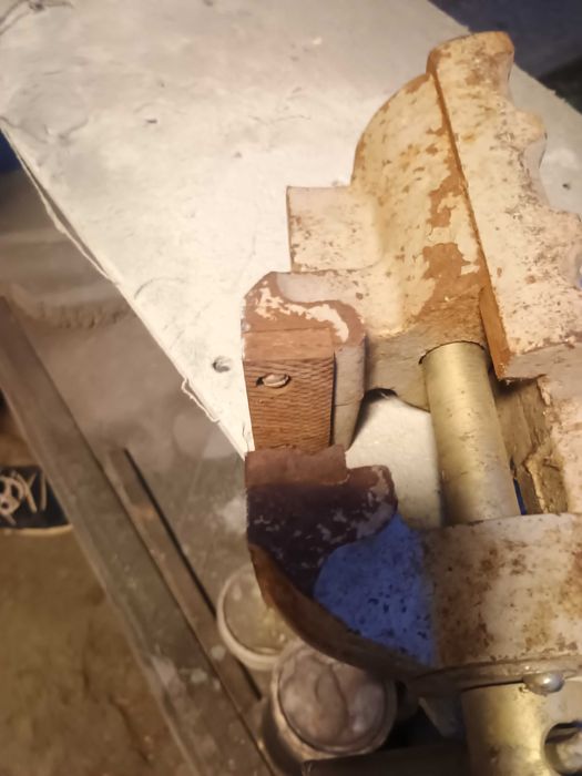 Менгеме ново шлосерско