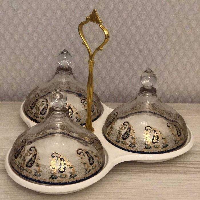 Керамическая менажница