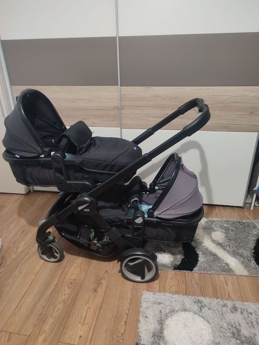 Cărucior pentru gemeni