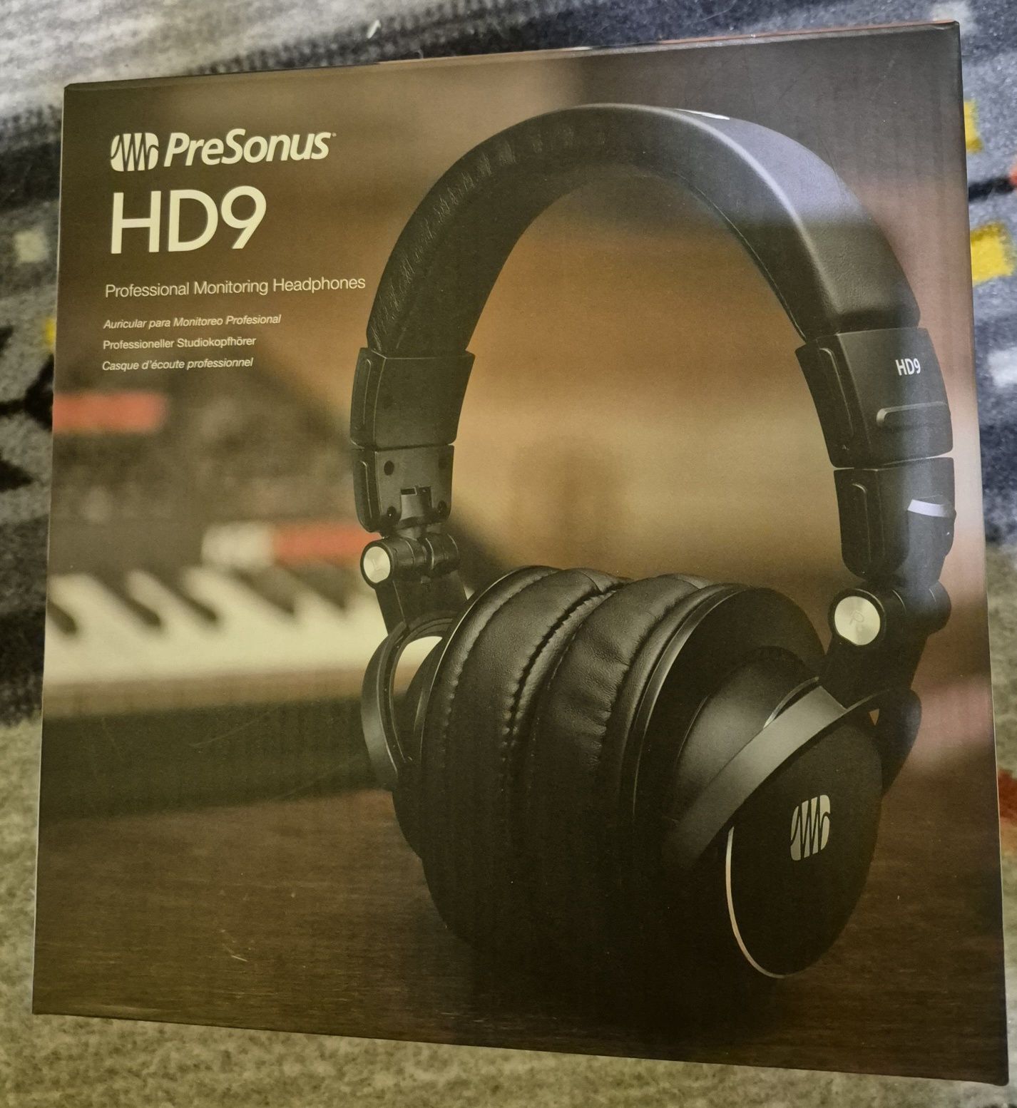 Căști profesionale noi, Presonus HD9