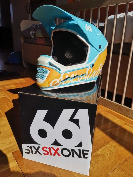 Каска за МТБ 661