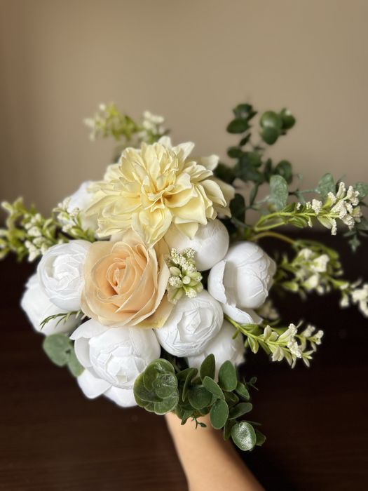 Красиви Сватбени Букети/Украса за Кола (Изкуствени Цветя)