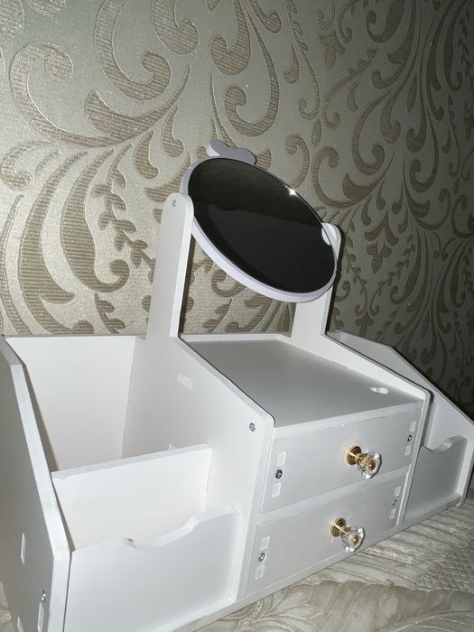 Продам органайзер для косметики