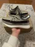 Yeezy 350 Zyon V2