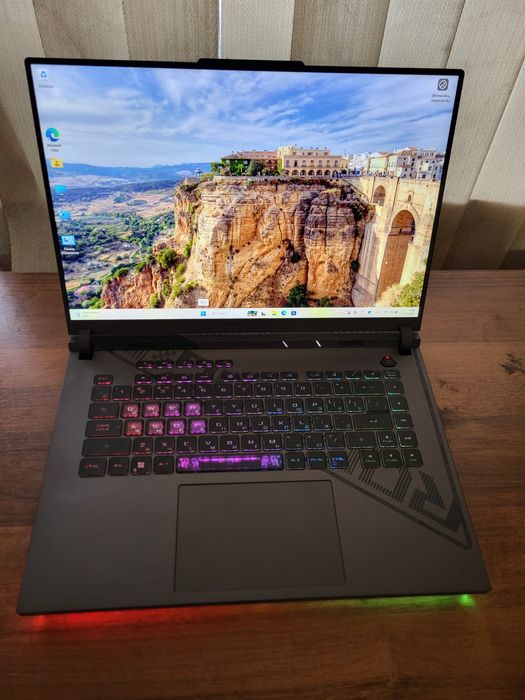 Ноутбук игровой Asus i5-13 RTX 4050