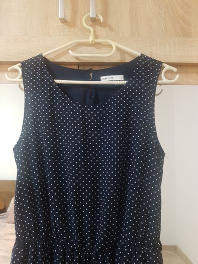 Rochie albastru inchis cu buline, marimea L