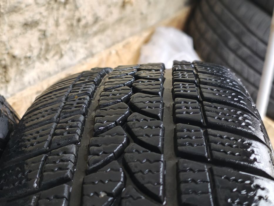 Anvelope iarna 195/55 R15