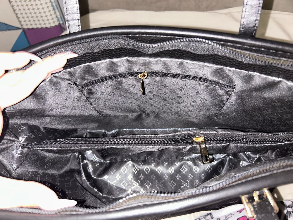 Дамска чанта на LOUIS VUITTON