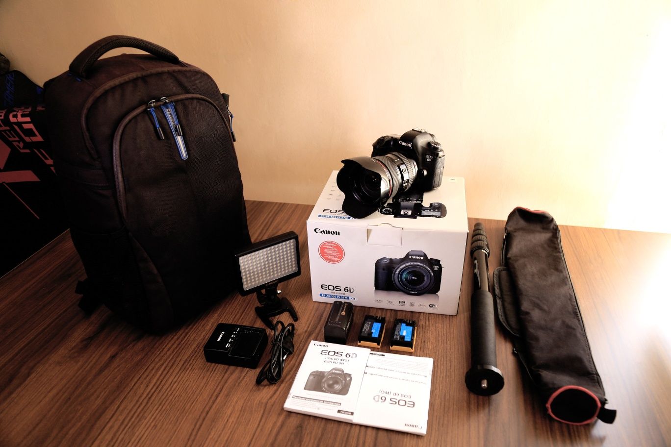 Canon 6D sotiladi komplikt, video uchun tayyor.