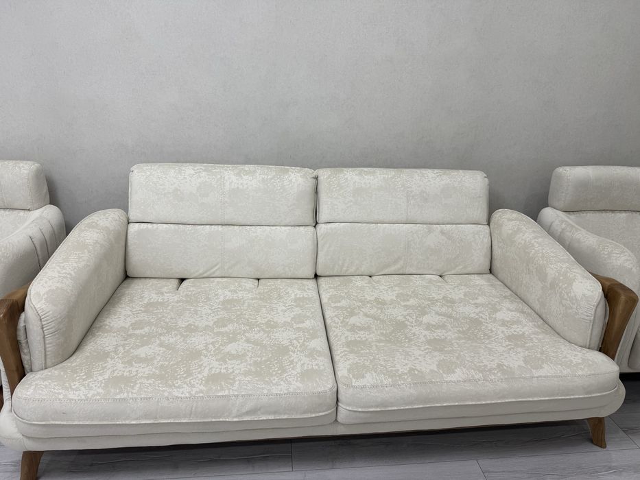 Диван и 2 кресло