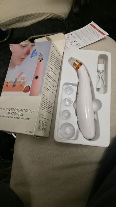 Eliminator electric de puncte negre cu vacuum pentru curățarea porilor