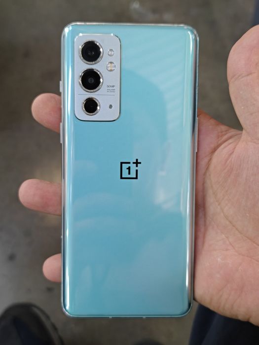 OnePlus 9R T  5G 12+12озу/256 GB