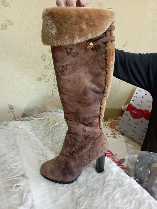 Сапожки, новые, теплые. Размер 38.