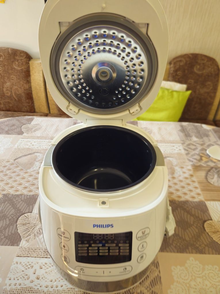 Мултикукър Philips HD4731/70