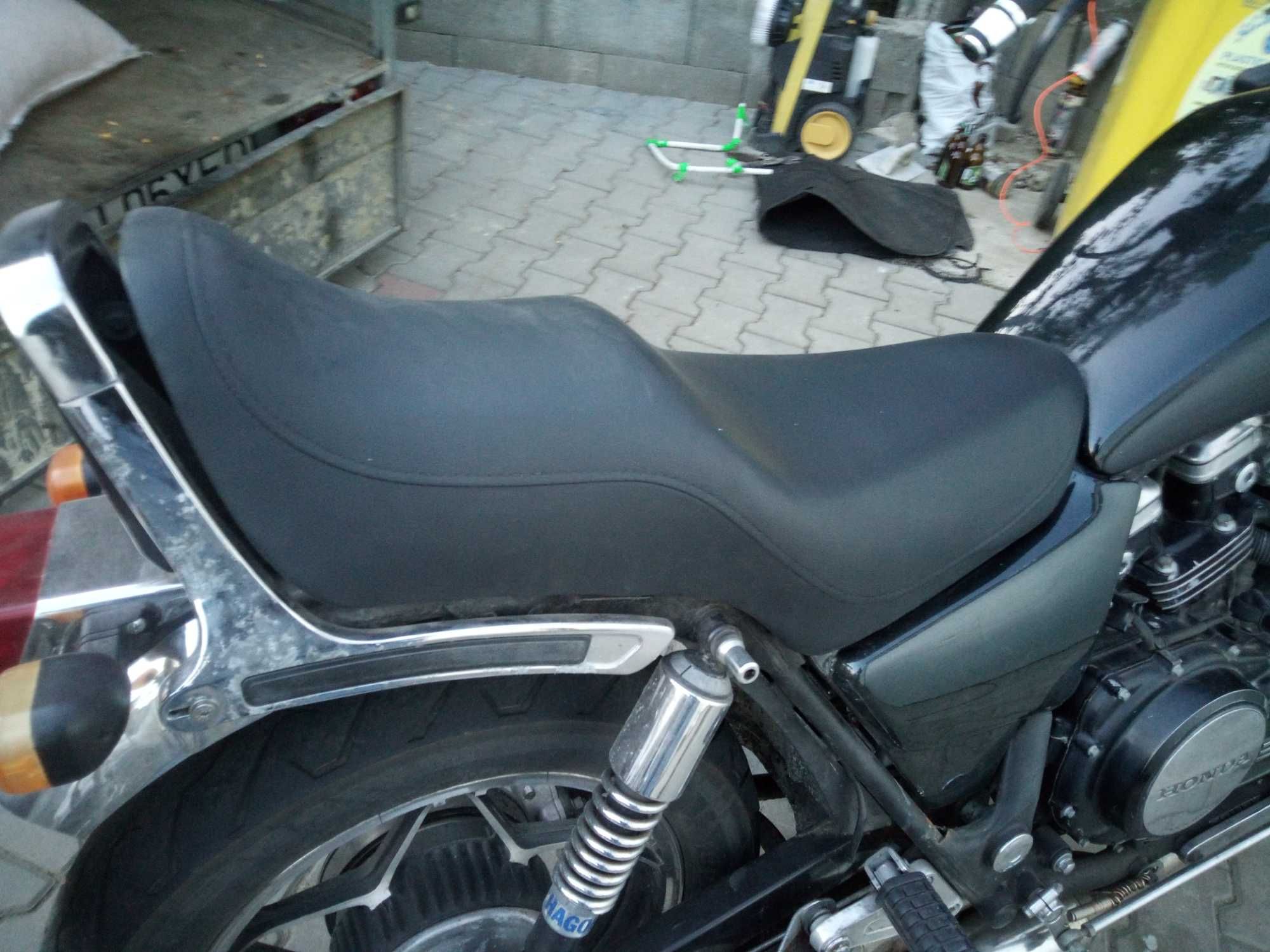 Motocicleta Honda magna 750