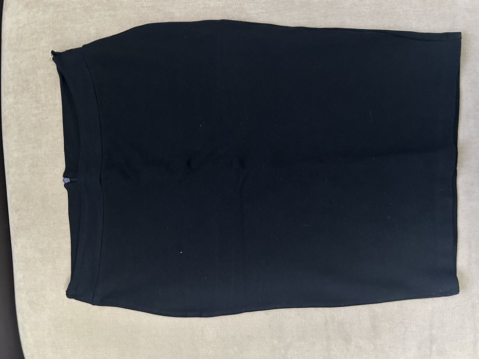 Юбка карандаш, черного цвета 40/42