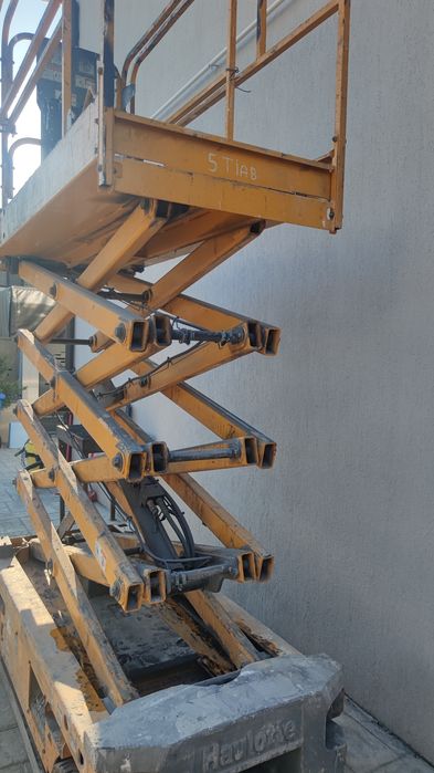 Închiriere Nacela Foarfeca