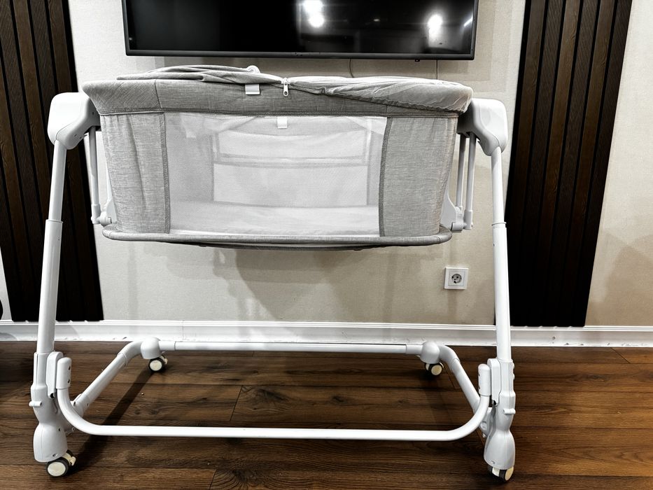 Продам детскую кровать- люльку.