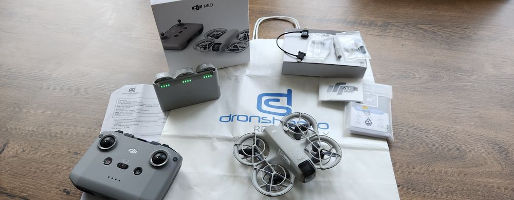 DJI Neo Fly More Combo – ca nou, 3 baterii, factură, cutie transport