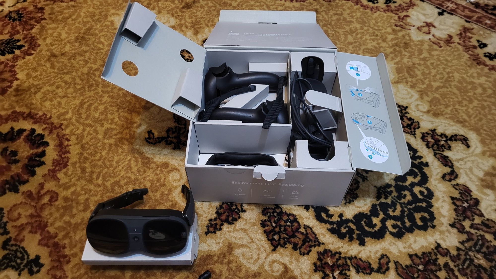 Очки виртуальной реальности HTC Vive XR Elite