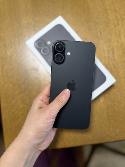 Продам Iphone 16 plus