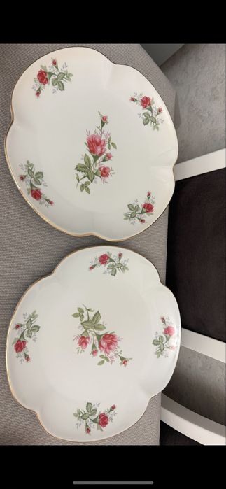 Тарелки плоские с узором