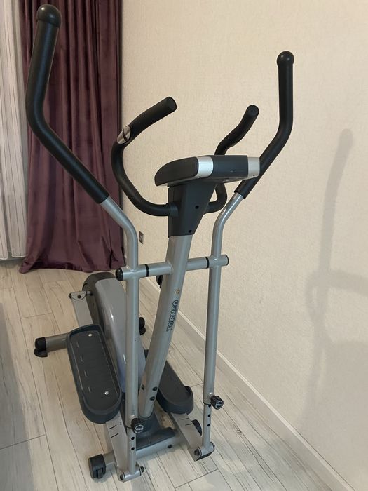 Продам эллиптический тренажер