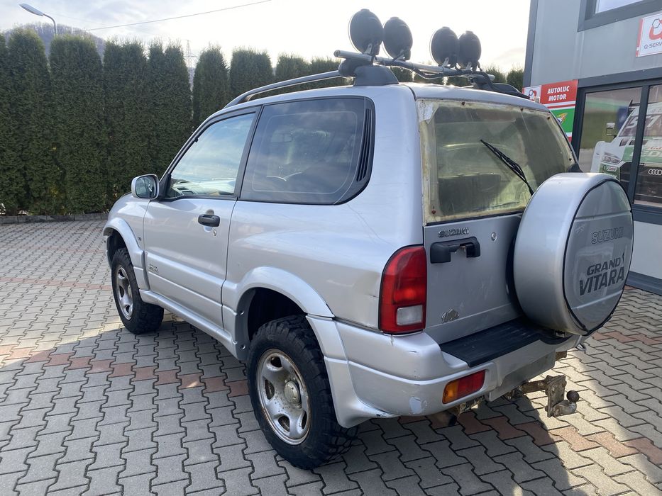 Dezmembrez / piese Suzuki Grand Vitara