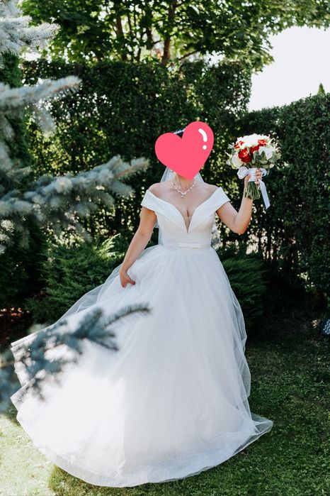 Vand rochie de mireasa