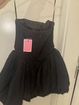 Чисто нова рокля PrettyLittleThing