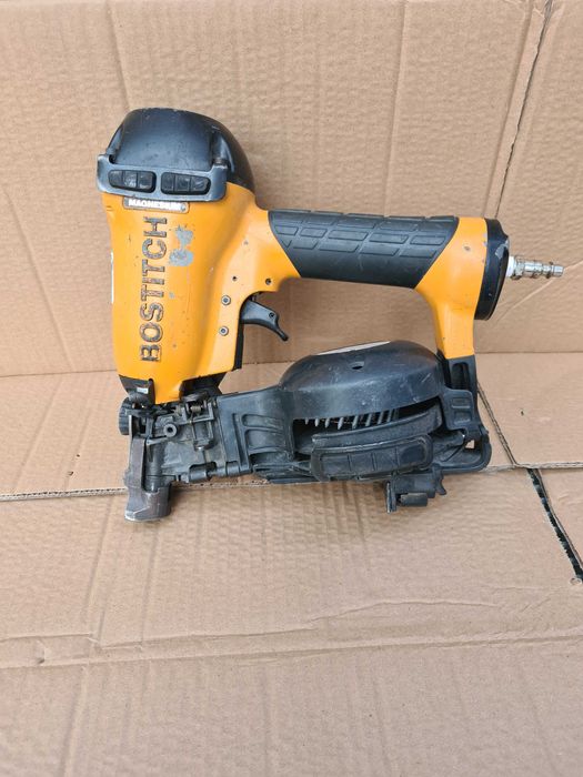 Bostich cuie tegola carton bitumat pistol pneumatic