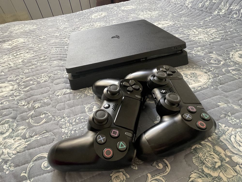 Sony PS4 - 4000сут (Фифа-2022, ЮФС, МК