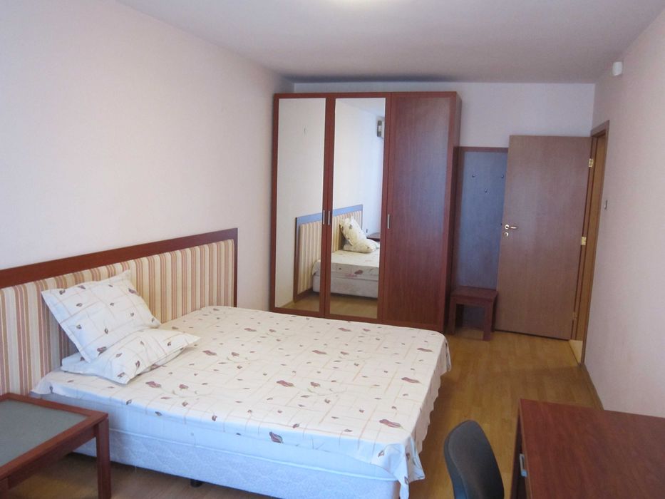 Дава се под наем Тристаен апартамент в Бургас, Лазур - 102 кв.м за 382.5 € - Снимка #4