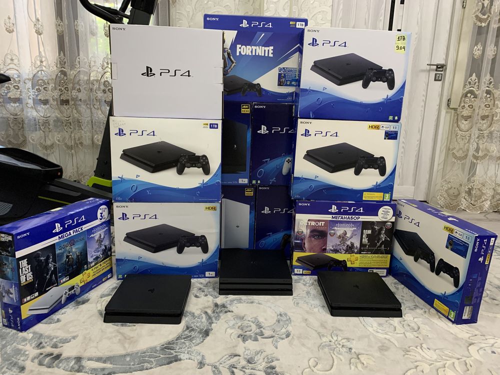 Playstation 4 Slim Pro 1000g с играми на борту Продам звоните