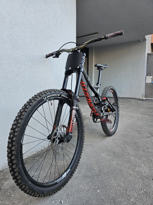 Specialized demo 8