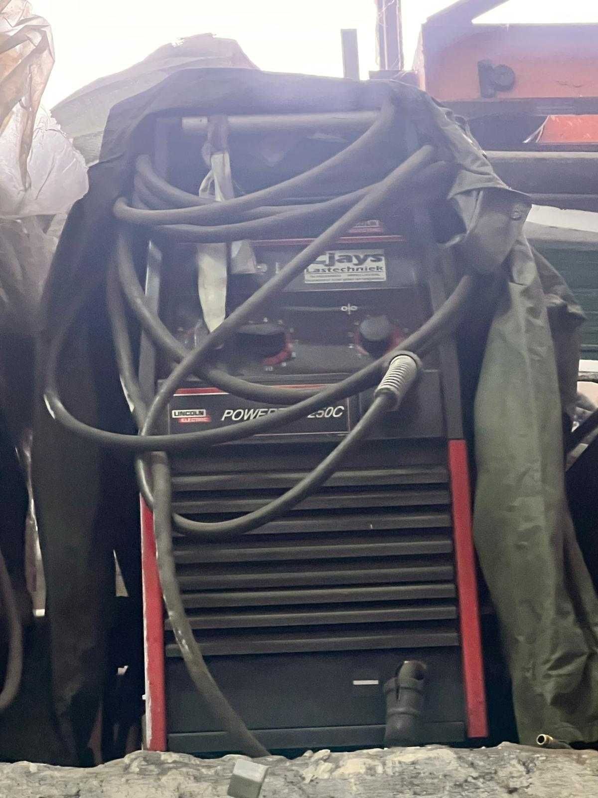Заваръчен апарат Mig Mag Powertec 250C LINCOLN ELECTRIC