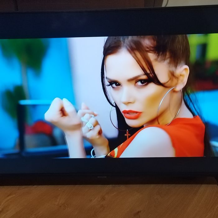 55" телевизор Самсунг 4к